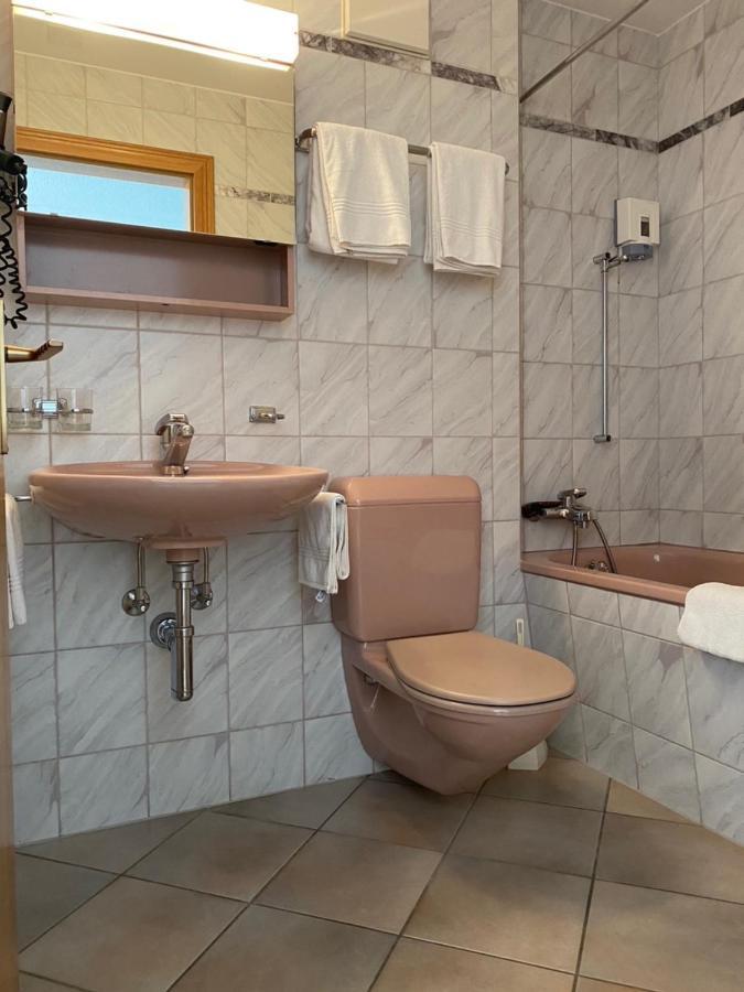 St Martin Apartments Tasch Ngoại thất bức ảnh
